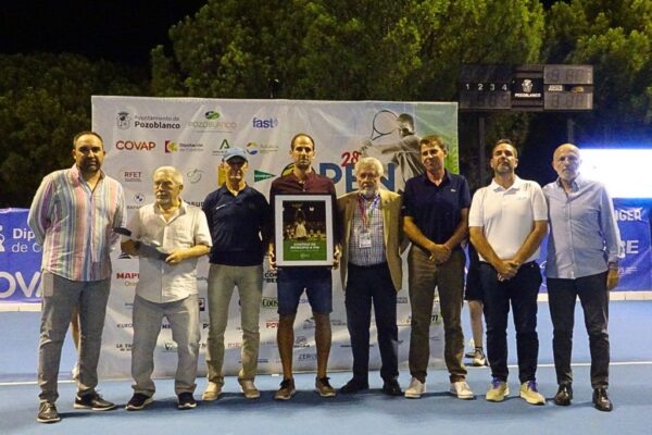 homenaje-adrian-menendez-pozoblanco